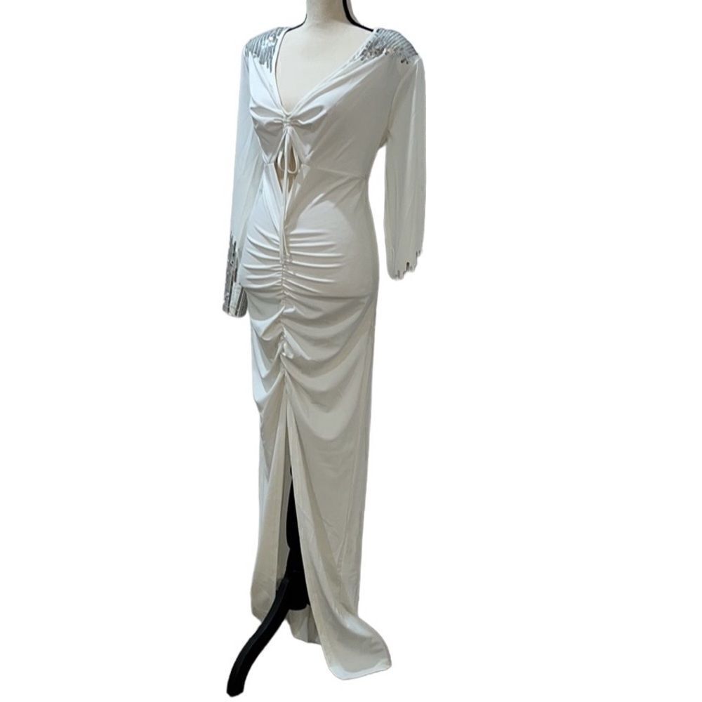 FTF Sequin Detail Keyhole Gown (flawed) - Picture 5 of 16